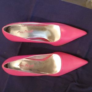 Anne Michelle heels